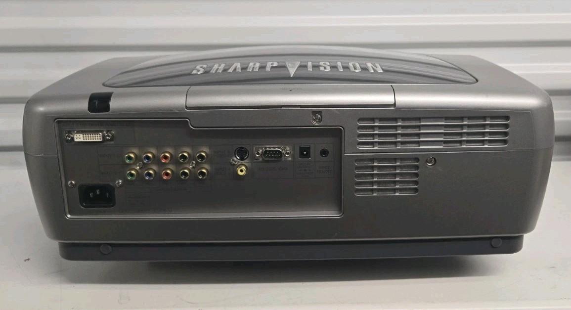 Sharp XV-Z12000 VISION DLP Projector - TESTED - FULLY WORKING - NO REMOTE -