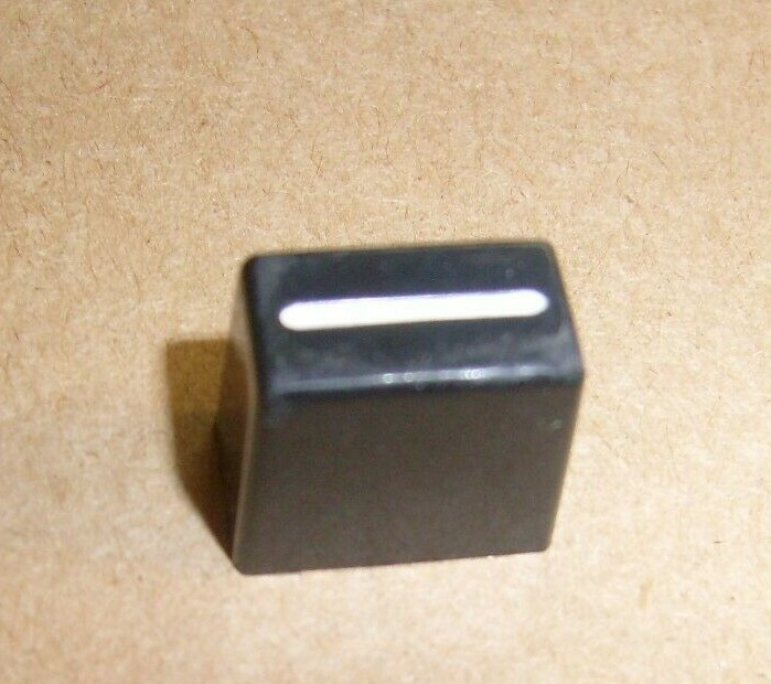 Realistic 32-1200b Stereo Mixing Console - ORIGINAL SLIDER KNOB