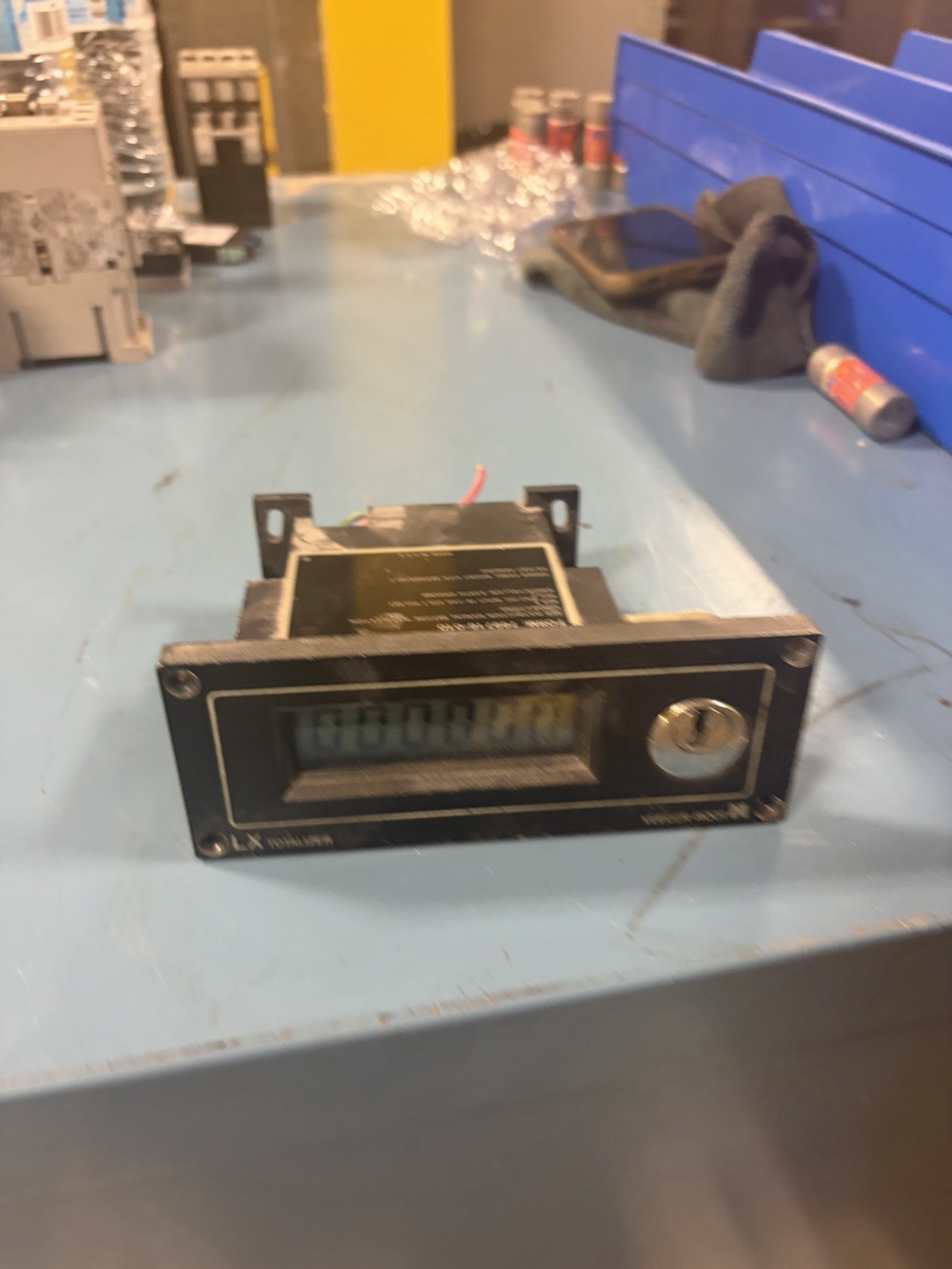 VEEDER-ROOT 799716-010 LX Totalizer AC/DC Input 6-250V Pulse USED