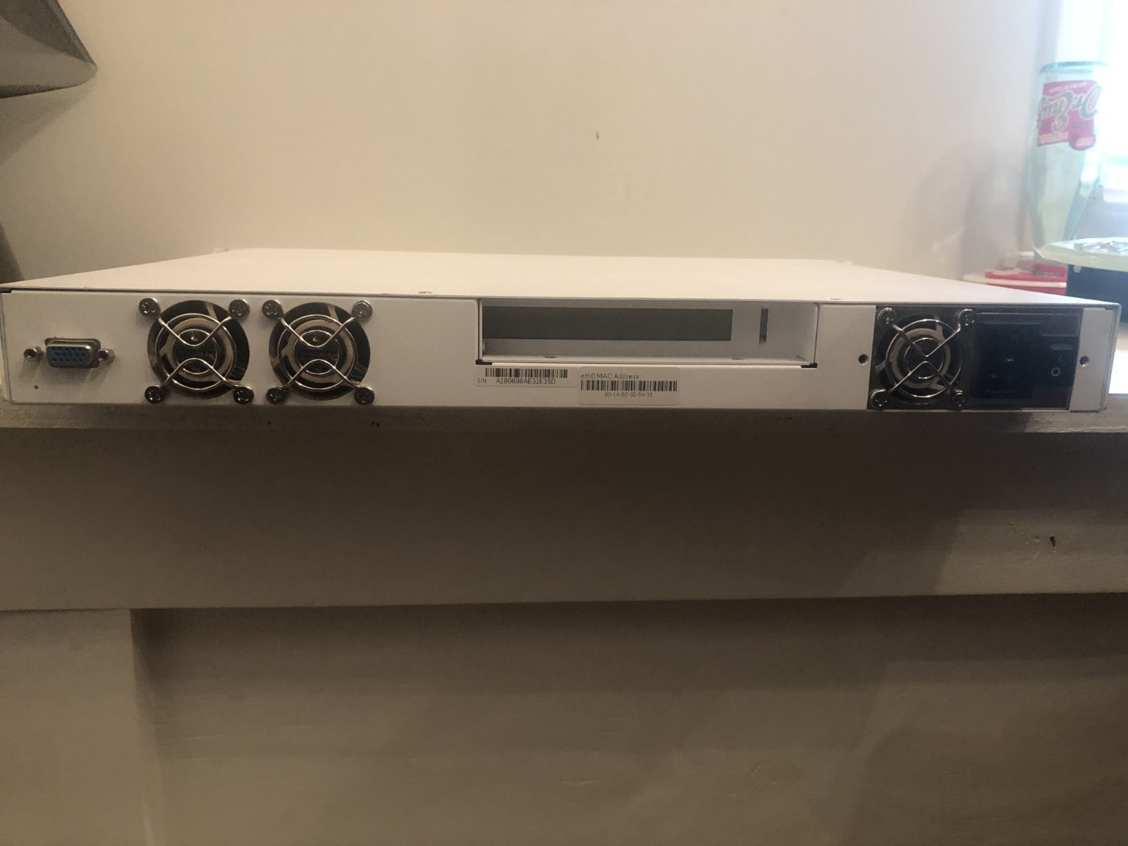 Sophos UTM 220 Rev.5 Firewall Security Appliance