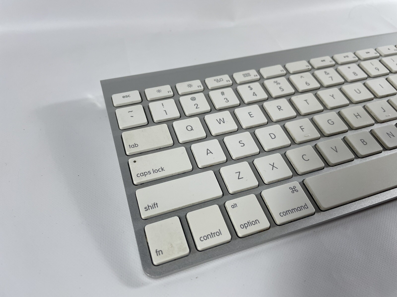 Apple A1314 Magic Wireless Keyboard - Silver, Tested