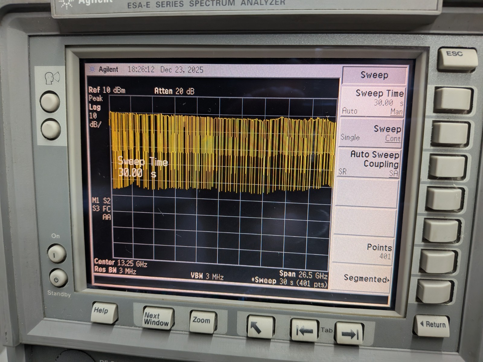 👍Agilent HP Keysight E4407B Spectrum Analyzer 26.9 GHz Loaded Opts! Cal+DATA👍