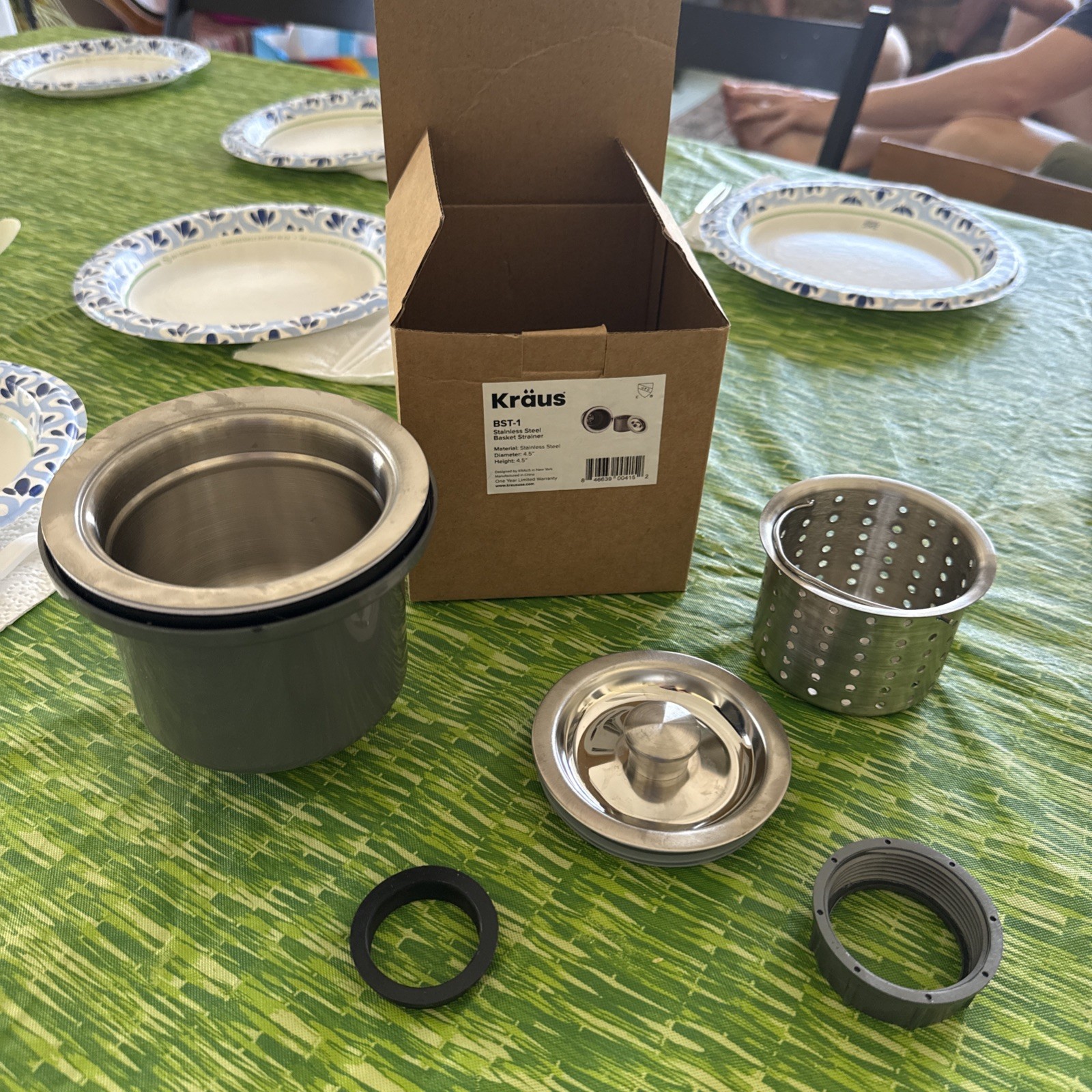Stainless Steel Sink Drain With Basket Strainer and Lid NEW