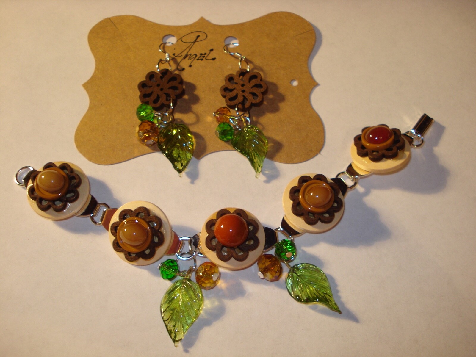 Floral Glass Cabs -Leaves Crystal Wood Buttons Bracelet n Earrings