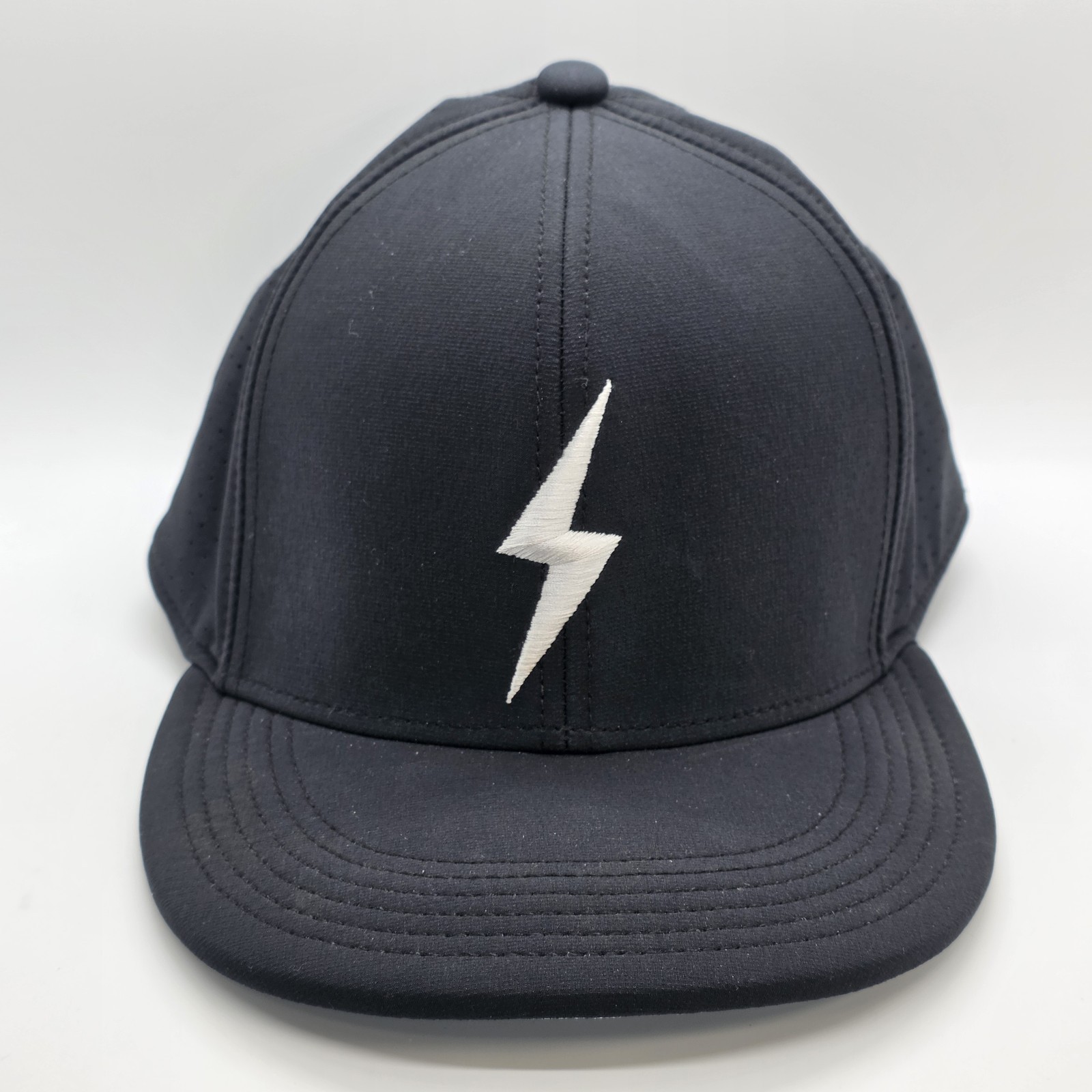 New Bruce Bolt Smart Fit Performance Game Hat BBPRO 1945 Black Size Large