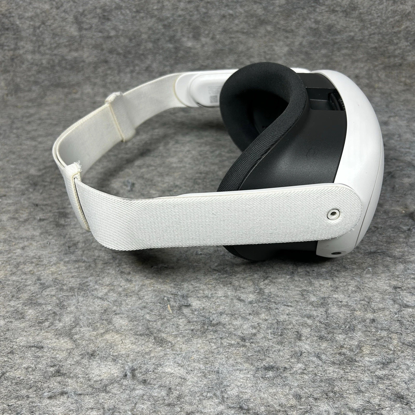 Meta Quest 3 128GB Standalone VR Headset & Controllers