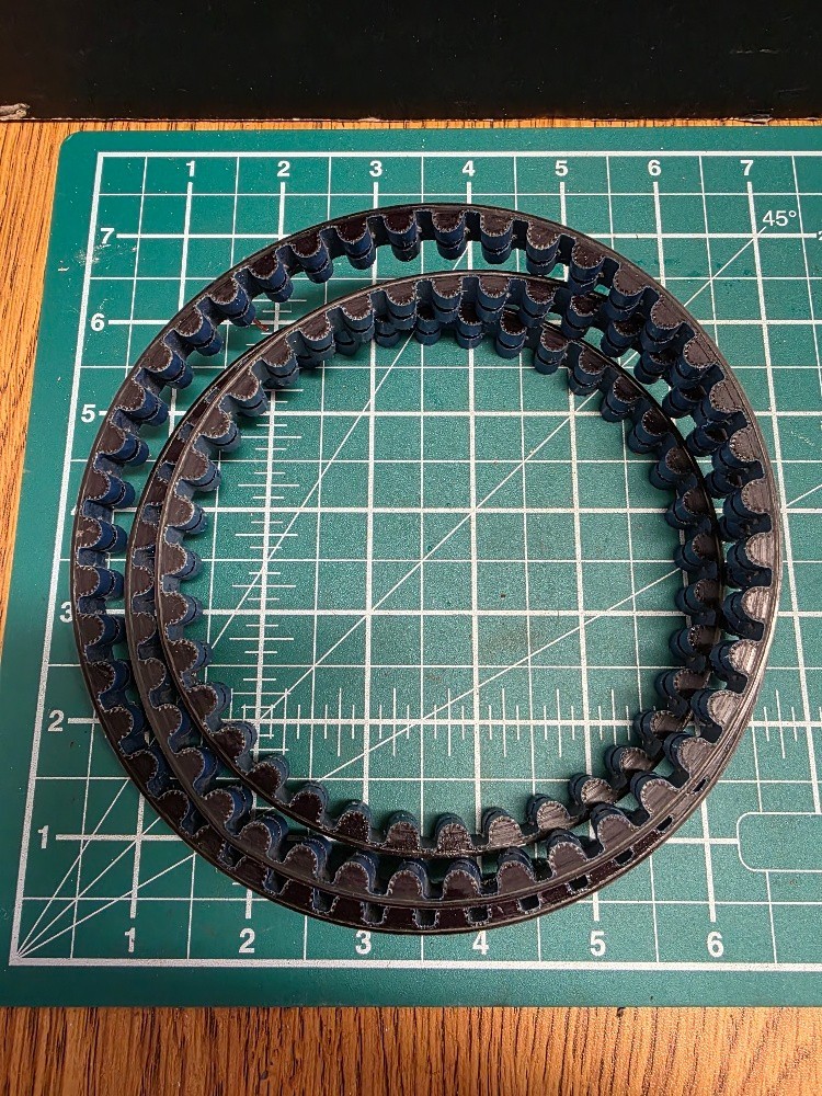 GATES CARBON DRIVE 11M-118T-12CT  USA BLUE 172Z37-01 (JR)