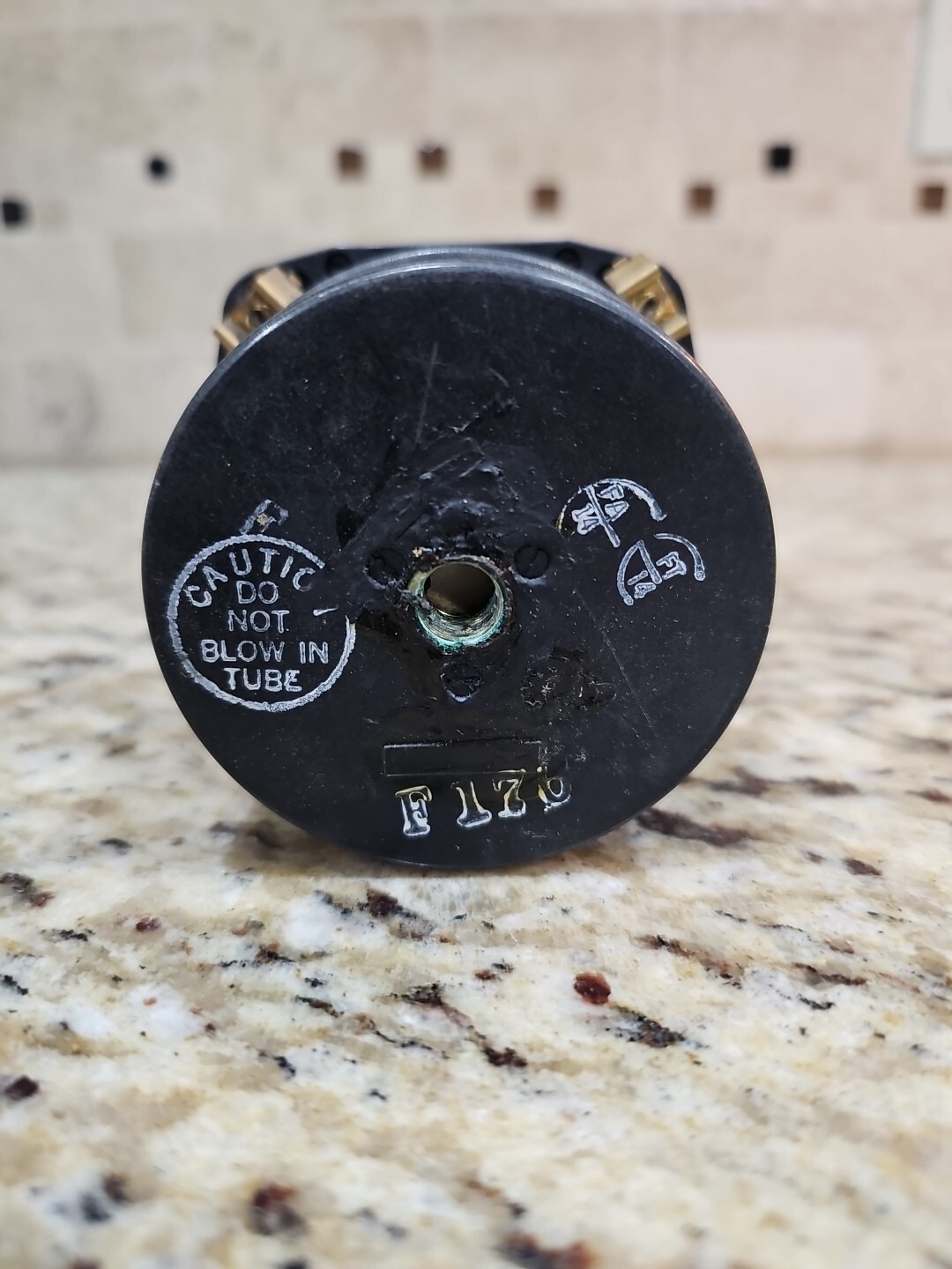 Sigma Tek Vertical Speed Indicator Model EA-1409A P/N EA-1409-3Z