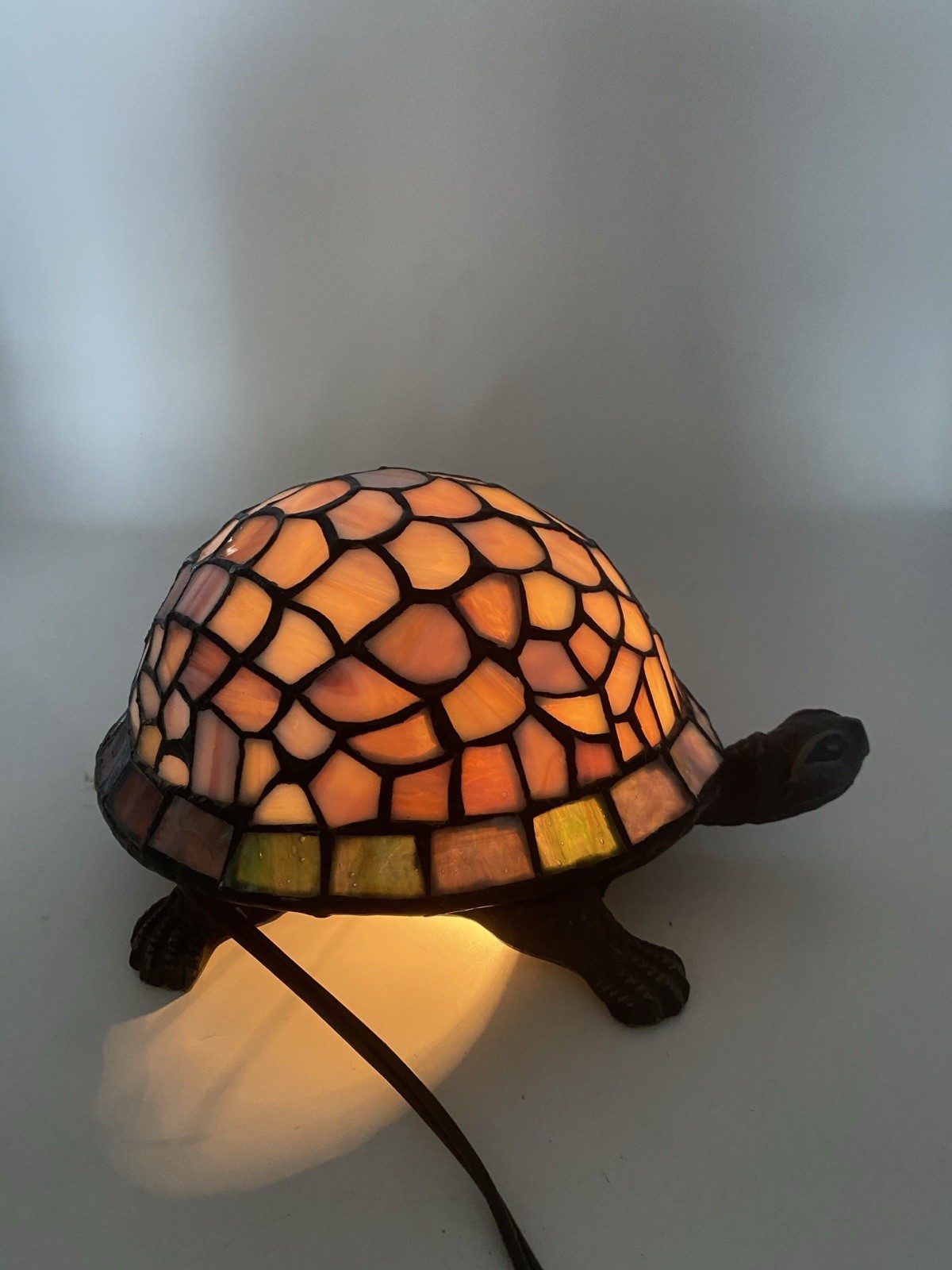 *TIFFANY STYLE STAINED GLASS TURTLE NIGHT LIGHT Works Perfect Has On/ Off Switch