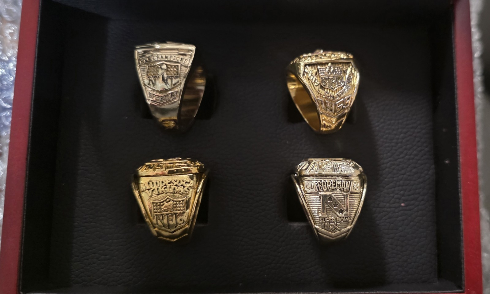 Minnesota Vikings NFC Championship Memorabilia Set W Box