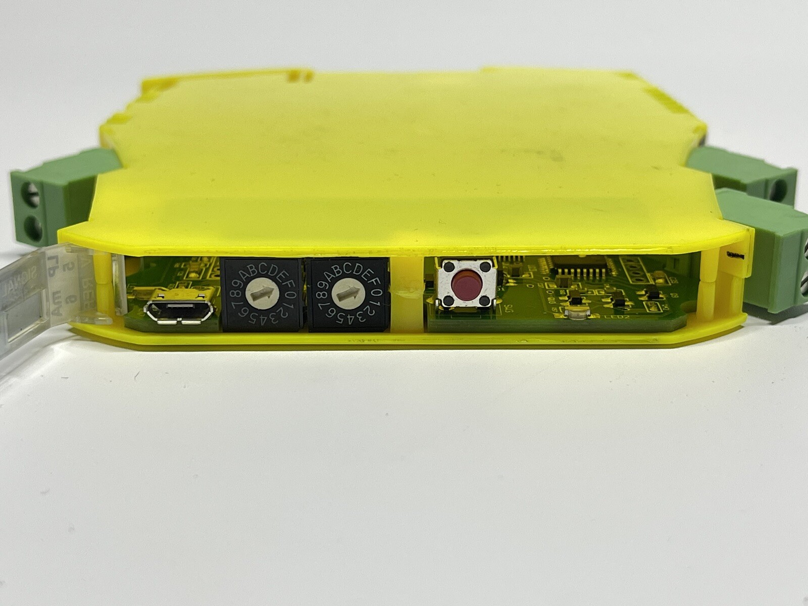 A.P.C.S. Ness Signal Isolator SL332 20 Field Programmable V mA Selectable #2