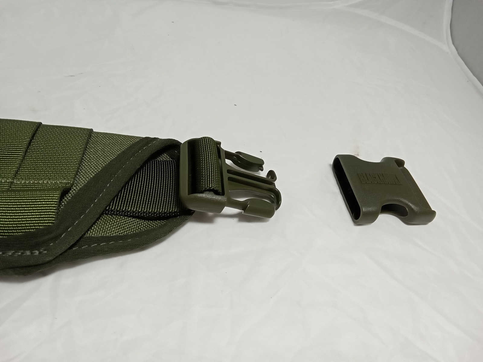 L3A1 holder OLIVE molle attachment