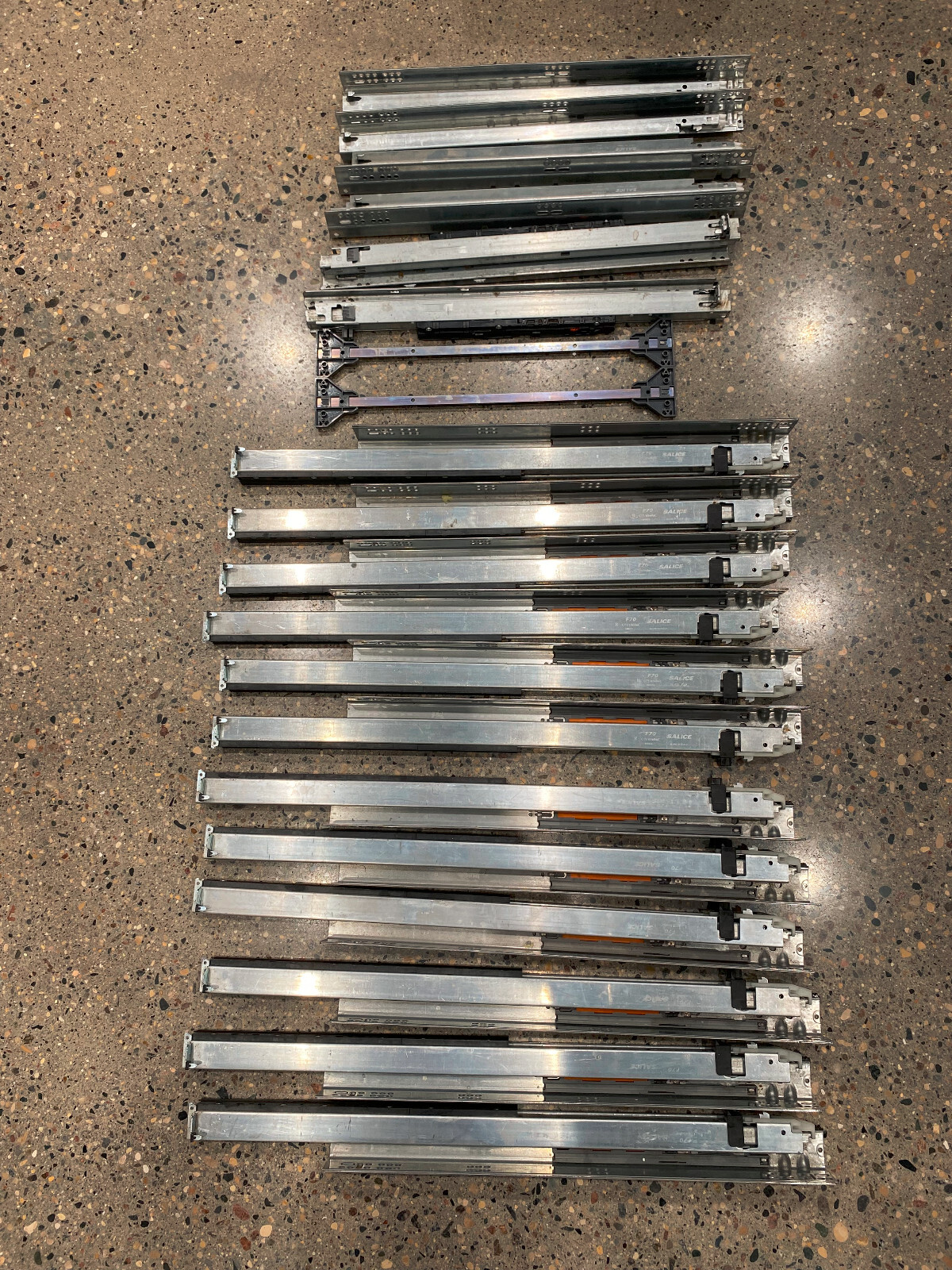 Large Lot (18) Salice Drawer Soft Close Closing Slide Rails 21" & 26" F70 Futura