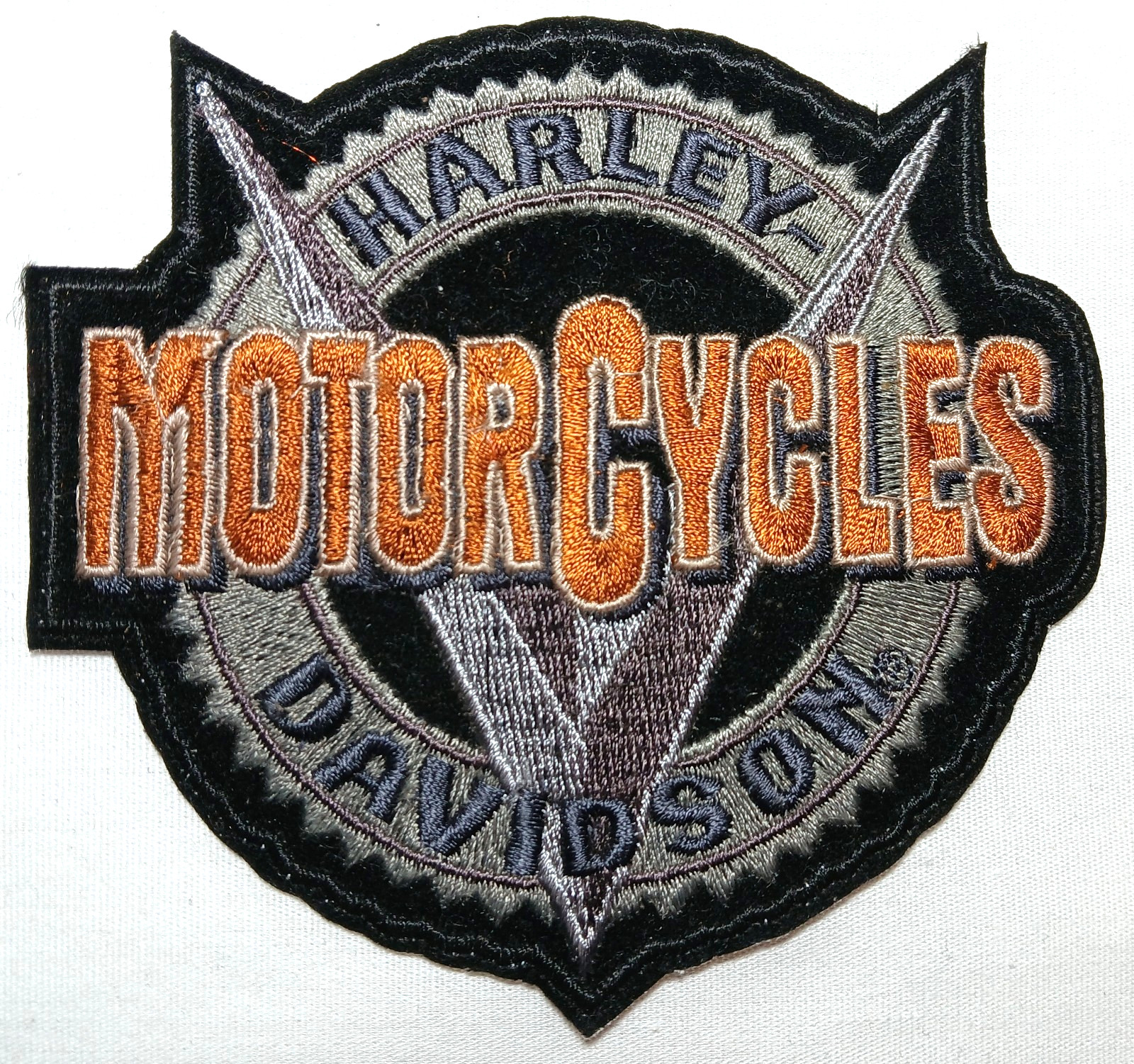 Harley-Davidson Classic Emblem Patch EM272382 / HD98 Iron or Sew on Un-used