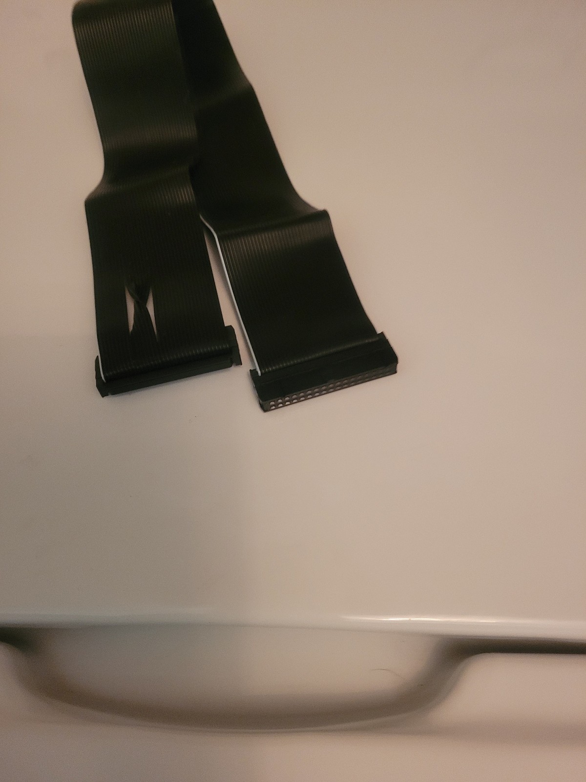 Floppy cable-19 INCHES FROM FLOPPY DRIVE TO MOTHERBOARD