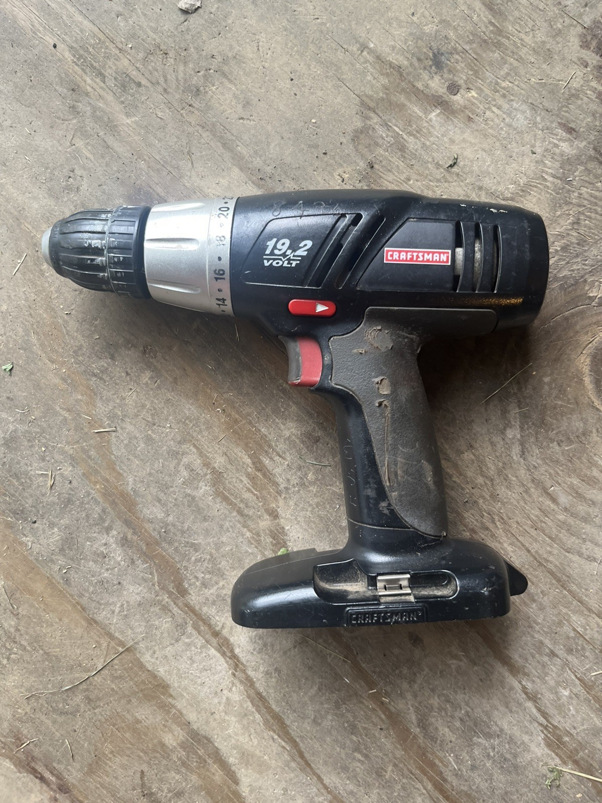 Craftsman 19.2 Volt 3/8 in Cordless Drill Driver Model 315.115510 Tested Working