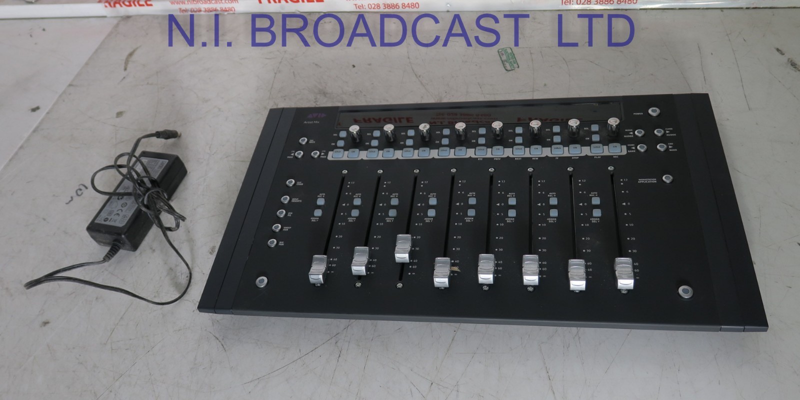 Avid Artist mix  audio panel