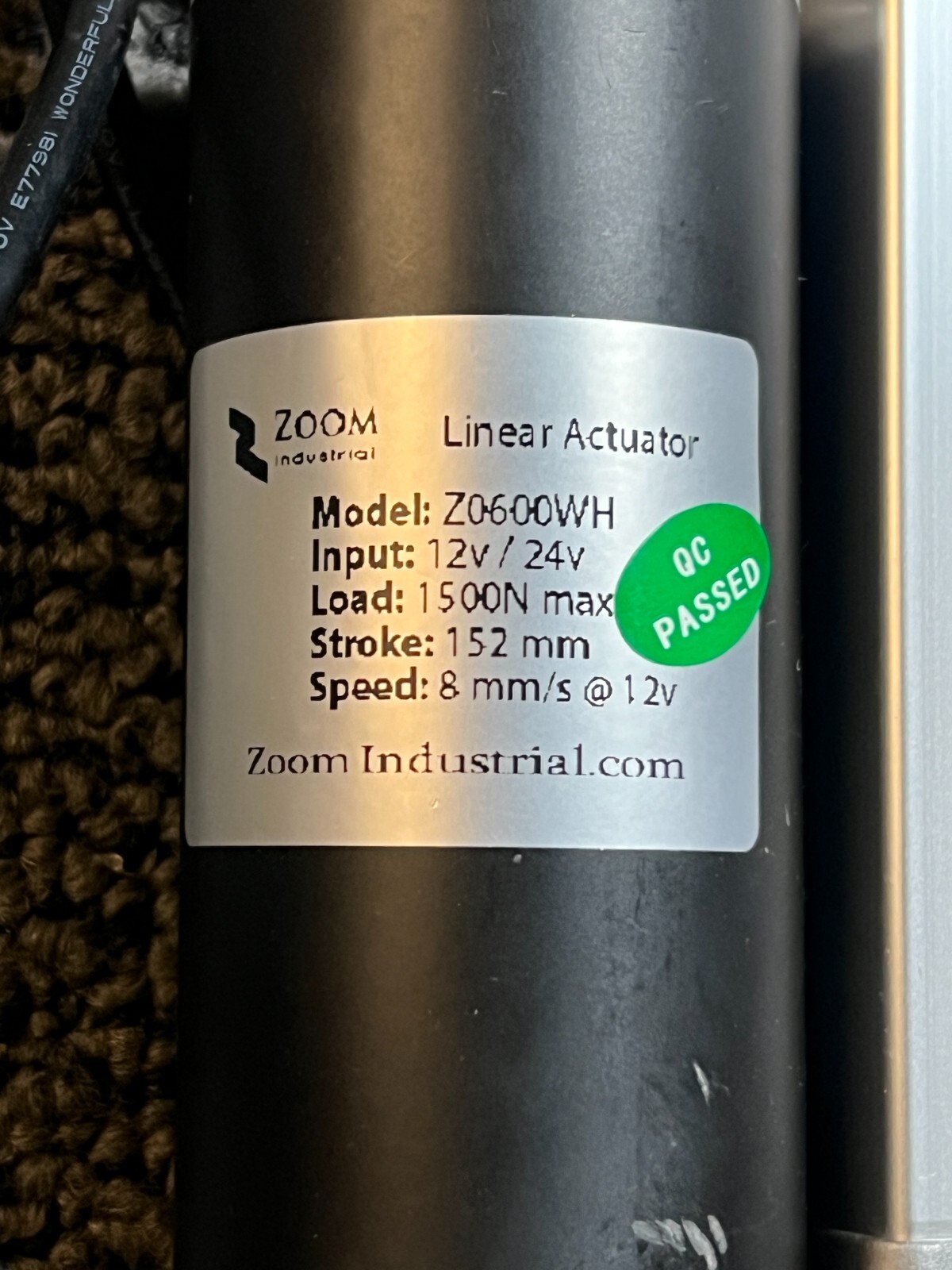 (QTY 1) Zoom Z0600WH Heavy Duty Linear Actuator Input 12v/24v, Load 1500N max