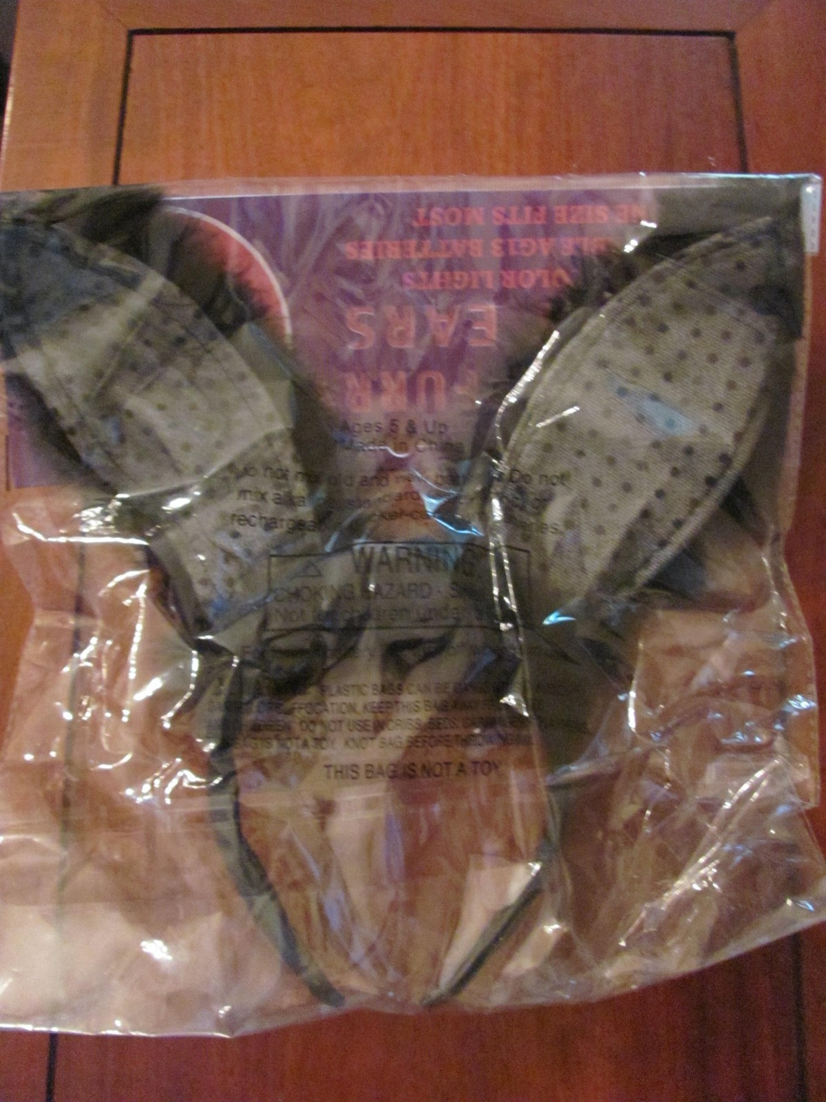 NEW FLASHING FURRY BUNNY BLACK BUNNY EARS (MARDI GRAS THROW)
