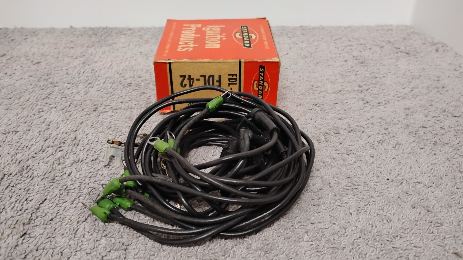 NOS (New old stock) Standard Products FDL-42 10 LEADS WIRE. (00)