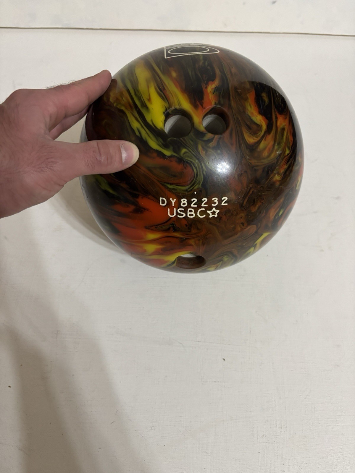 Brunswick Zone Bowling Ball 15lb 9.9 Oz. Red Yellow Burgundy Black Orange USBC