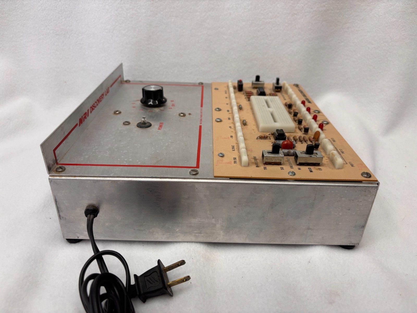 Vintage NRI Discovery Lab Electronics Trainer - Tested