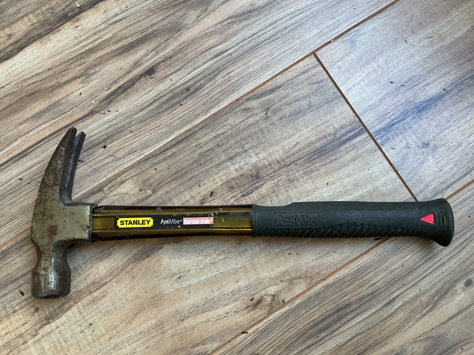 Concept Stanley Claw Hammer 28 OZ Contractor Grade Polycarbon Steel I-Beam