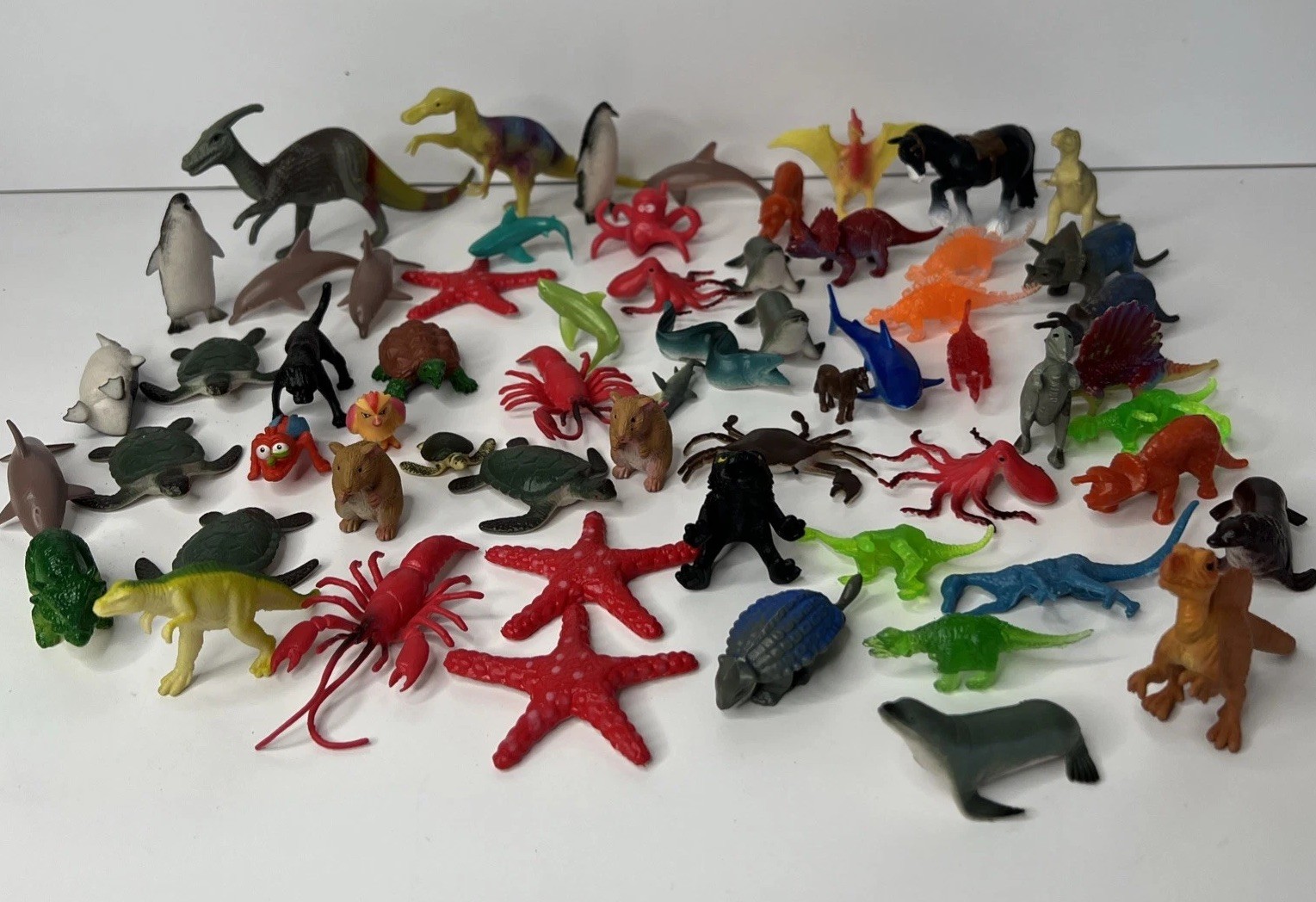 60 Pieces Assorted Small Plastic Animal Figures Dinosaurs Sea Animals & More