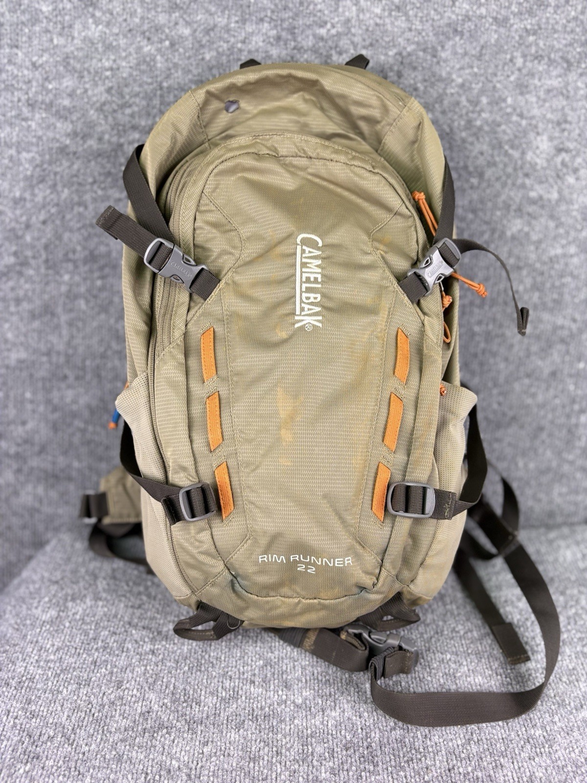 Camelbak Rim Runner 22L Daypack Backpack Hydration Desert Tan No Bladder