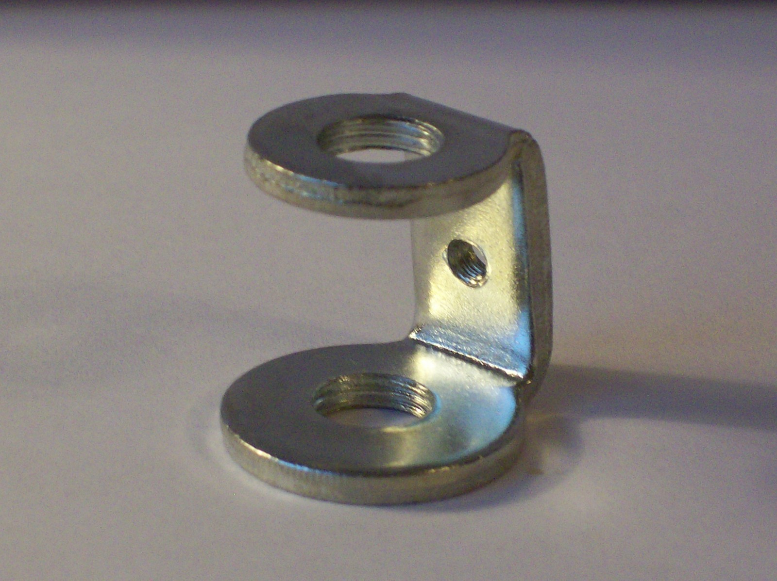 1" HIGH STAMPED STEEL HICKEY TAPPED 1/8IP X 1/8IP LAMP PART NEW 54116J