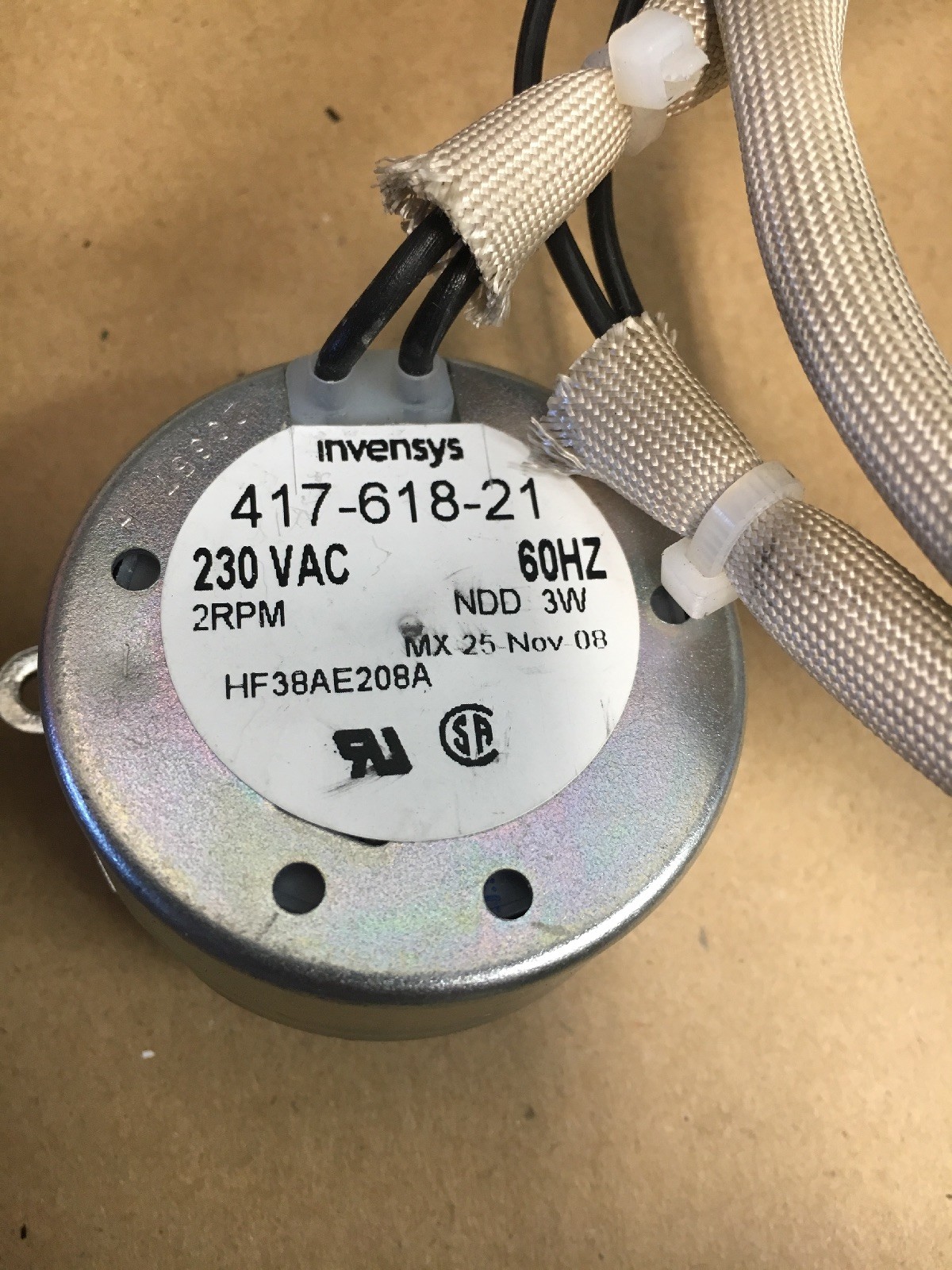 Carrier Actuator Motor 230VAC 60Hz 2RPM 3W HF38AE208A