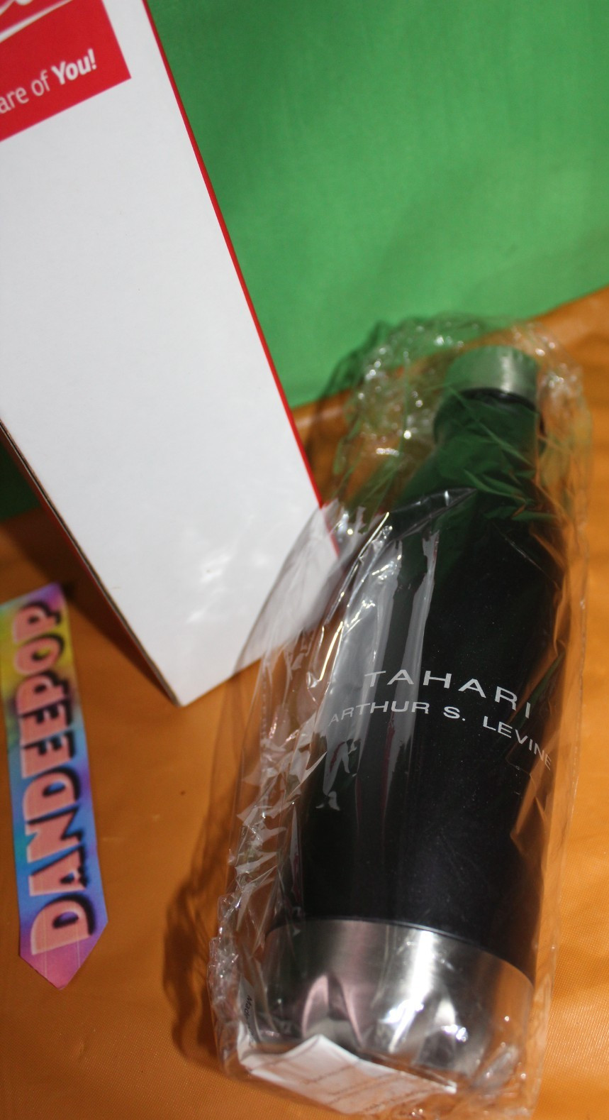 Ariel Tahari Arthur Levine 17oz Vacuum insulated Stainless Steel Travel Bottle