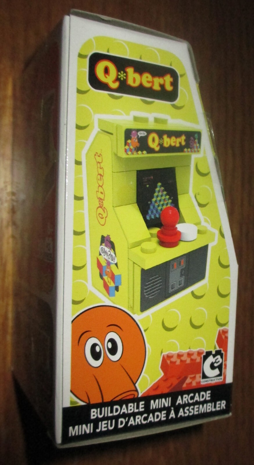 Arcade Classics Buildable Mini Arcade You Build 39 Pieces Q-bert - NIB