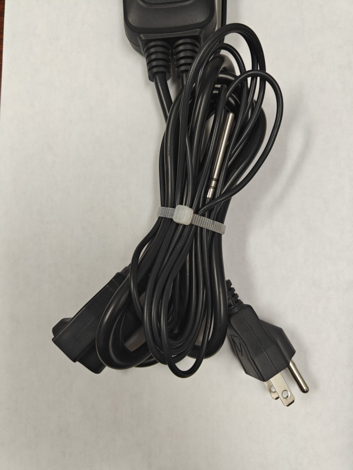 DIGITEN DTC151 Temperature Controller Plug-in Thermostat Cooling Heating