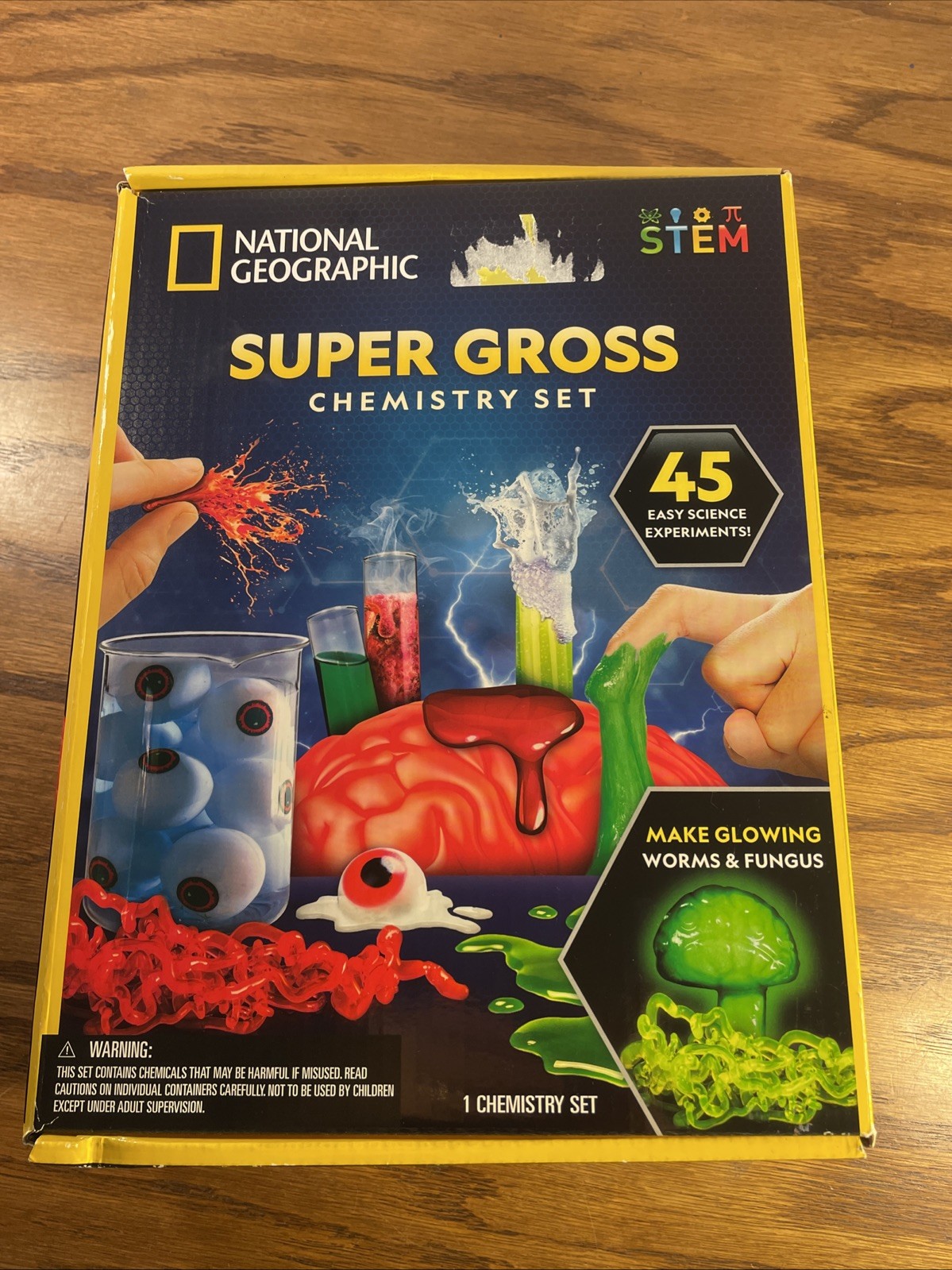 NATIONAL GEOGRAPHIC Super Gross Chemistry Set - 45 Easy Science Experiments-NIB