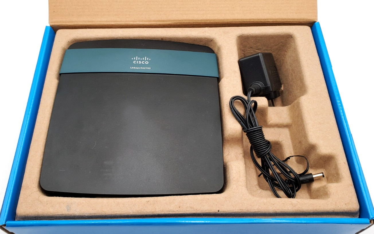 Cisco Linksys EA2700 300 Mbps 4-Port Gigabit Wireless N Router Tested and Works