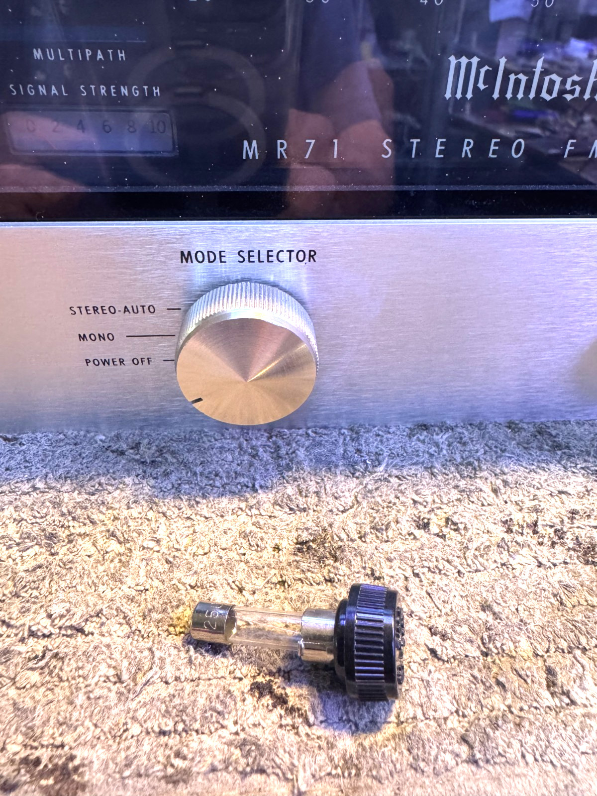 Vintage  Mcintosh MR71 tube FM tuner  fuse cap . Fuse included.