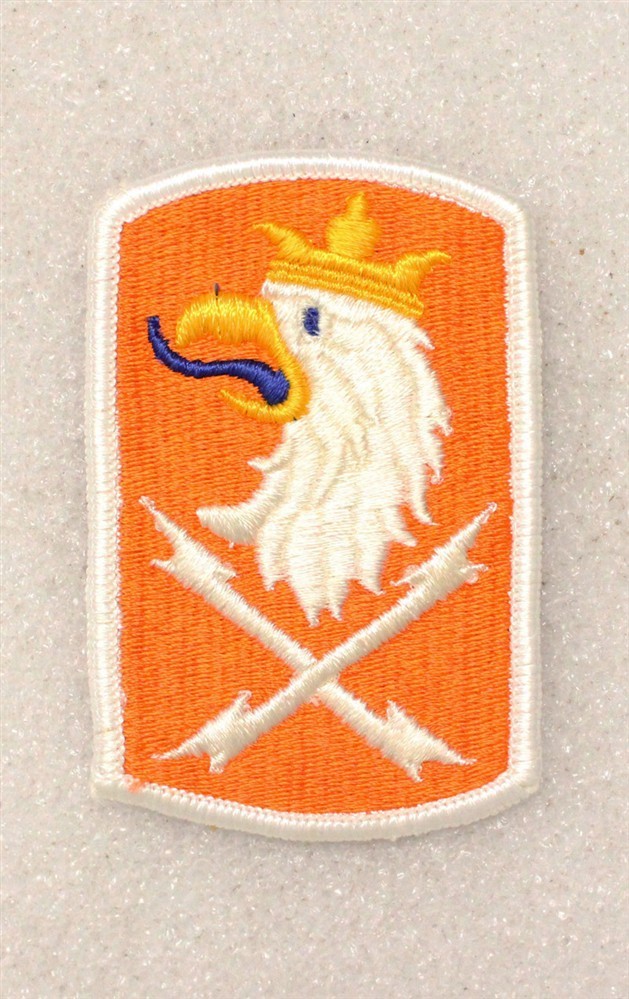 Army patch 5183 - 22nd Signal Brigade w/merrowed edge
