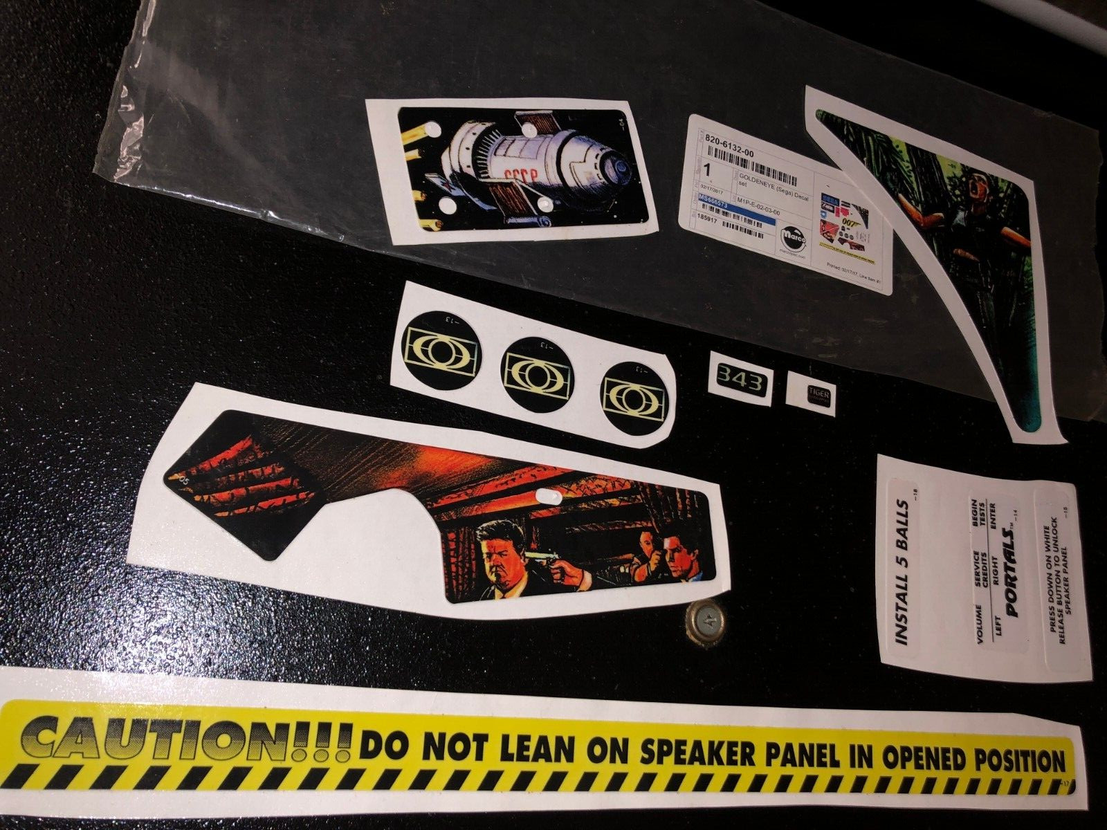 SEGA GOLDEN EYE 007 PINBALL MACHINE STICKERS PINBALL ARCADE