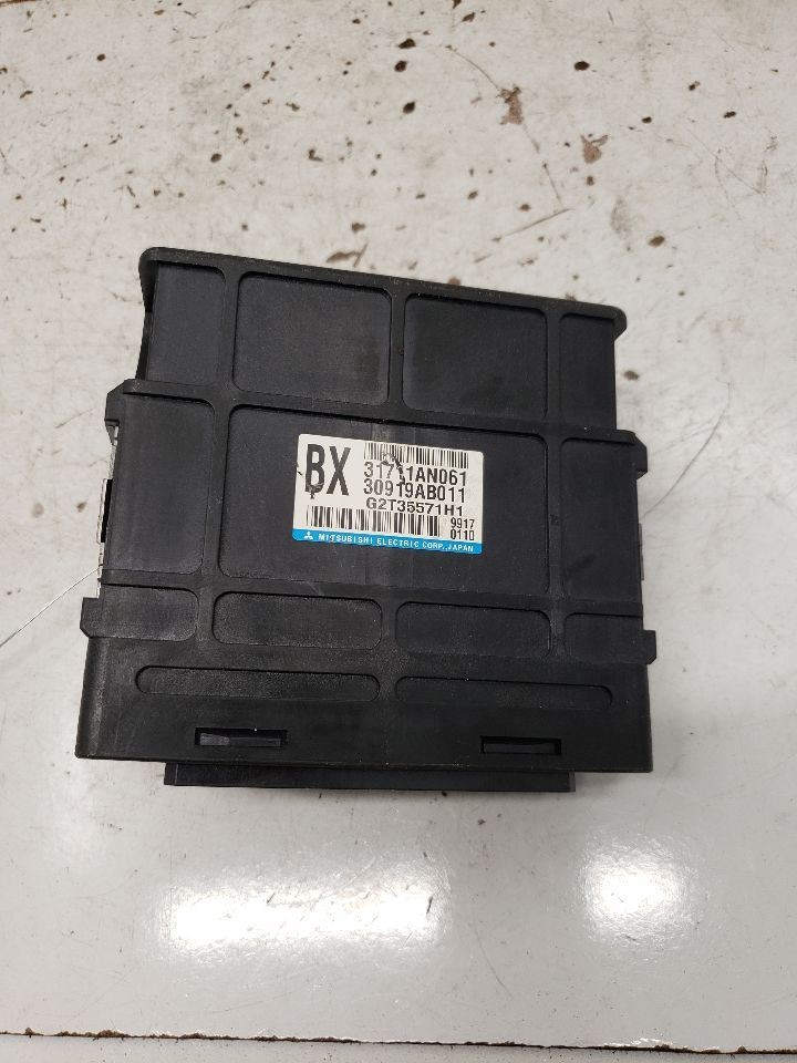 2010 Subaru Legacy Control Module OEM 1384840