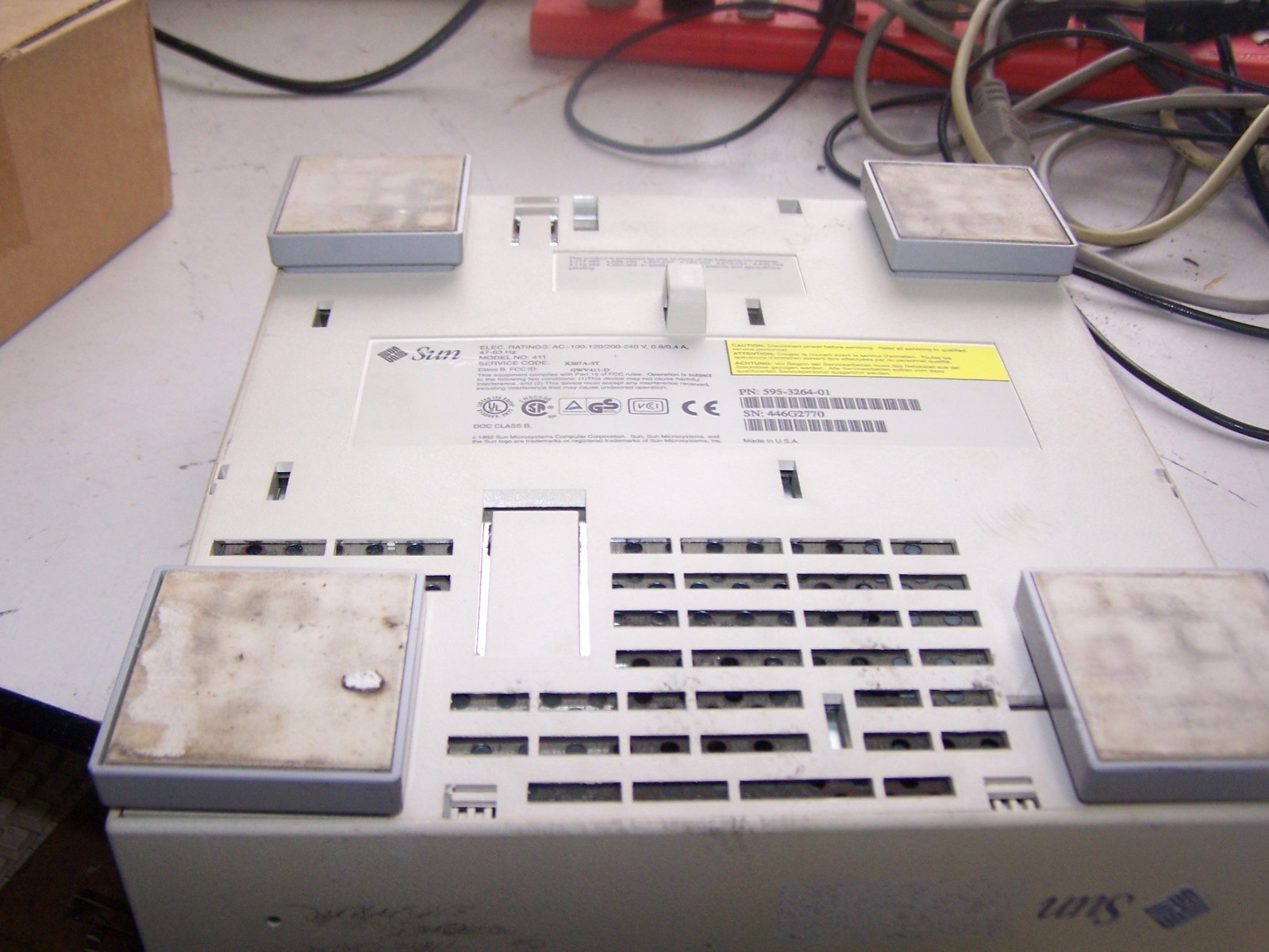 Sun Microsystems Model 411 X567A-ST External SCSI Drive SOLD AS IS