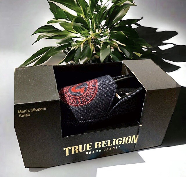 True Religion Slippers Men's Size Small 7-8 Grey Blue Denim Embroidered Red Logo