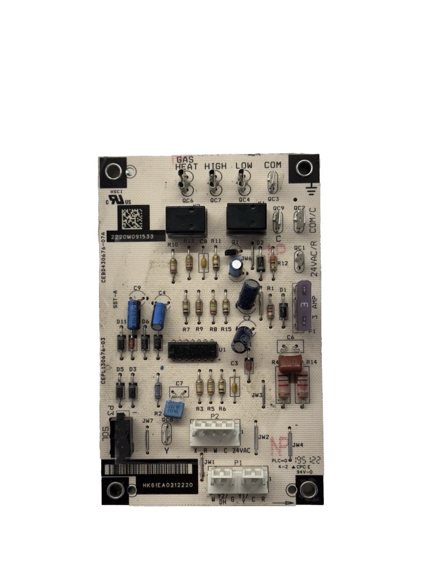 Carrier HK61EA021 Furnace Control Circuit Board CEPL130676-03 used #P130 (1)