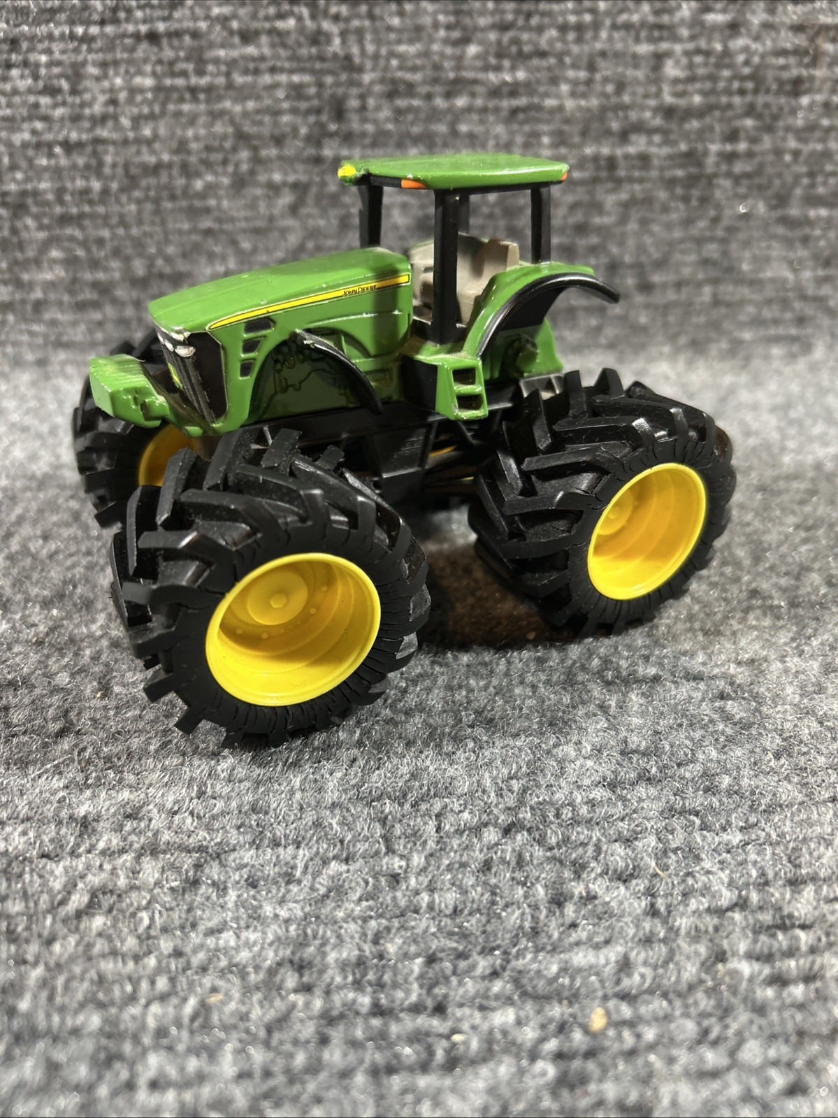 Ertl John Deere Monster Treads Tractor Die-Cast Metal 4.5" Toy Green