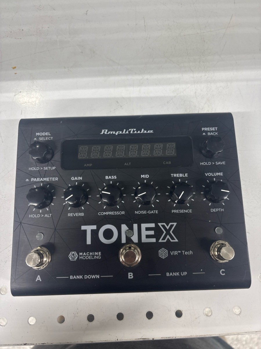 IK Multimedia Amplitube TONEX Amplifier Effects Modeler Pedal