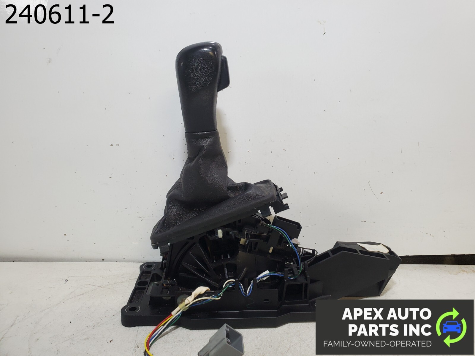 OEM 2012 Ford Explorer 3.5L Automatic Transmission Gear Shifter Assembly