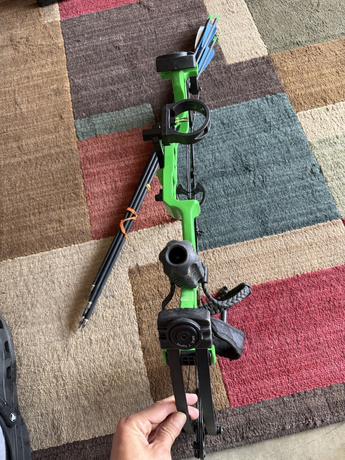 Topoint M2 Compound Bow w/ Scope, Quick Trigger & Multi-sized Arrows. Adjustable