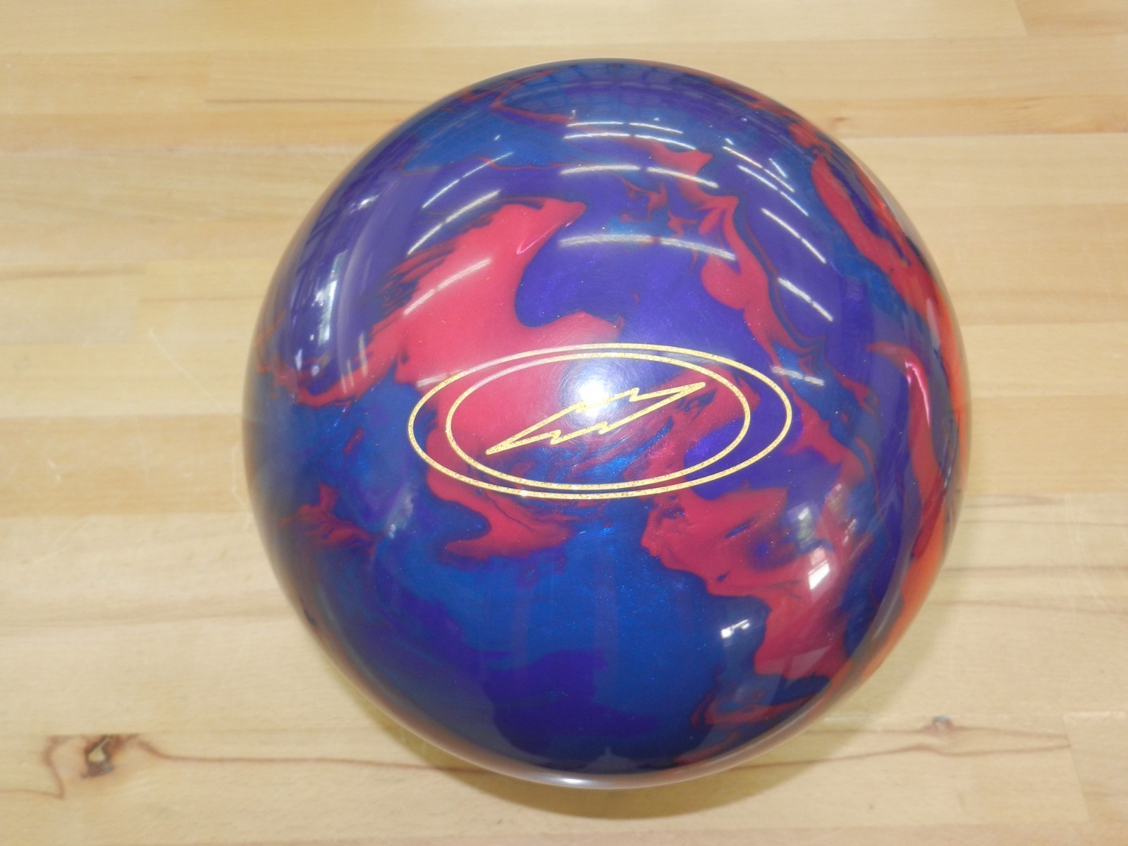 NIB 15# Storm Phaze II Pearl Bowling Ball w/Specs of 15.2/3-3.5" Pin/2.96oz TW
