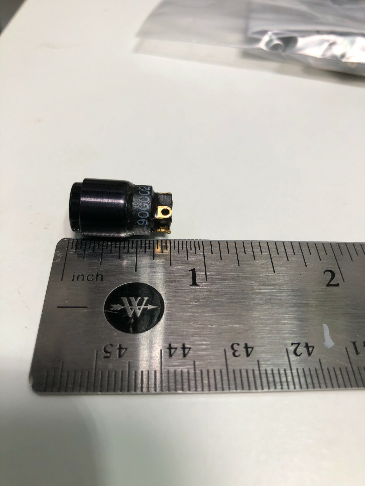 P7-900002, PUSHBUTTON SWITCH, BLACK 3/8 DIA.BUTTON
