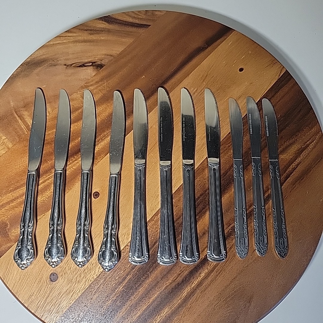 Mixed Lot of (11) Stainless Steel Butter Knives Int'l Gourmet Oneida